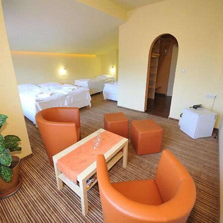 Hotel Cingov Slovensky Raj Spišská Nová Ves Екстериор снимка